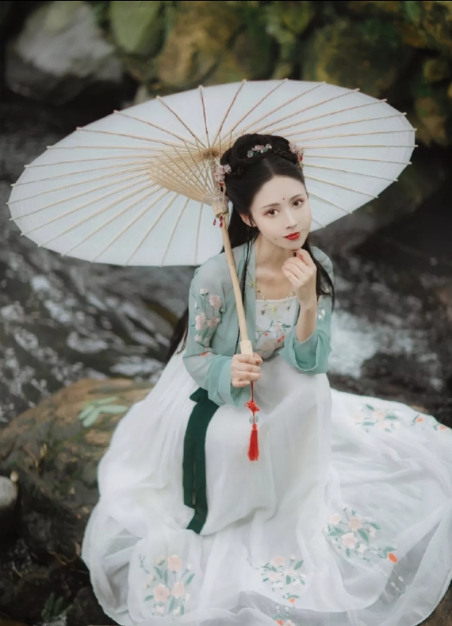 浪淘沙的全部古诗大全（14首浪淘沙古诗词）