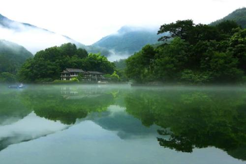 与朱元思书翻译最短的（与朱元思书全文解析）