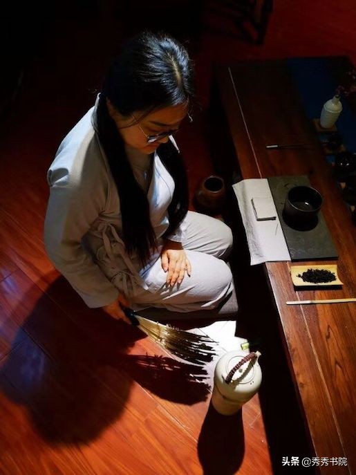 归园田居种豆南山下赏析（归园田居的内容）