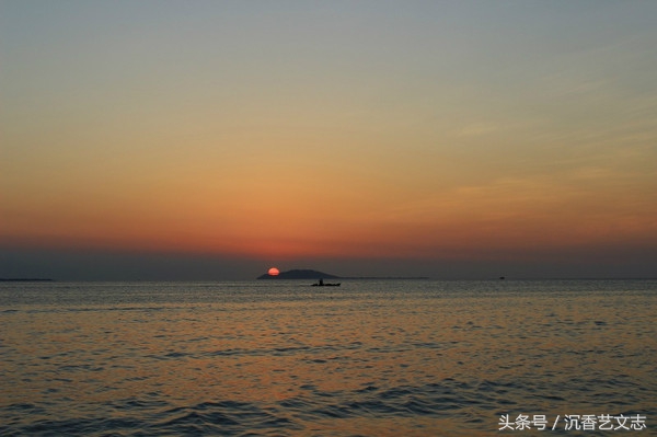 怎得梅花扑鼻香的全诗（寒梅傲骨经典句子）