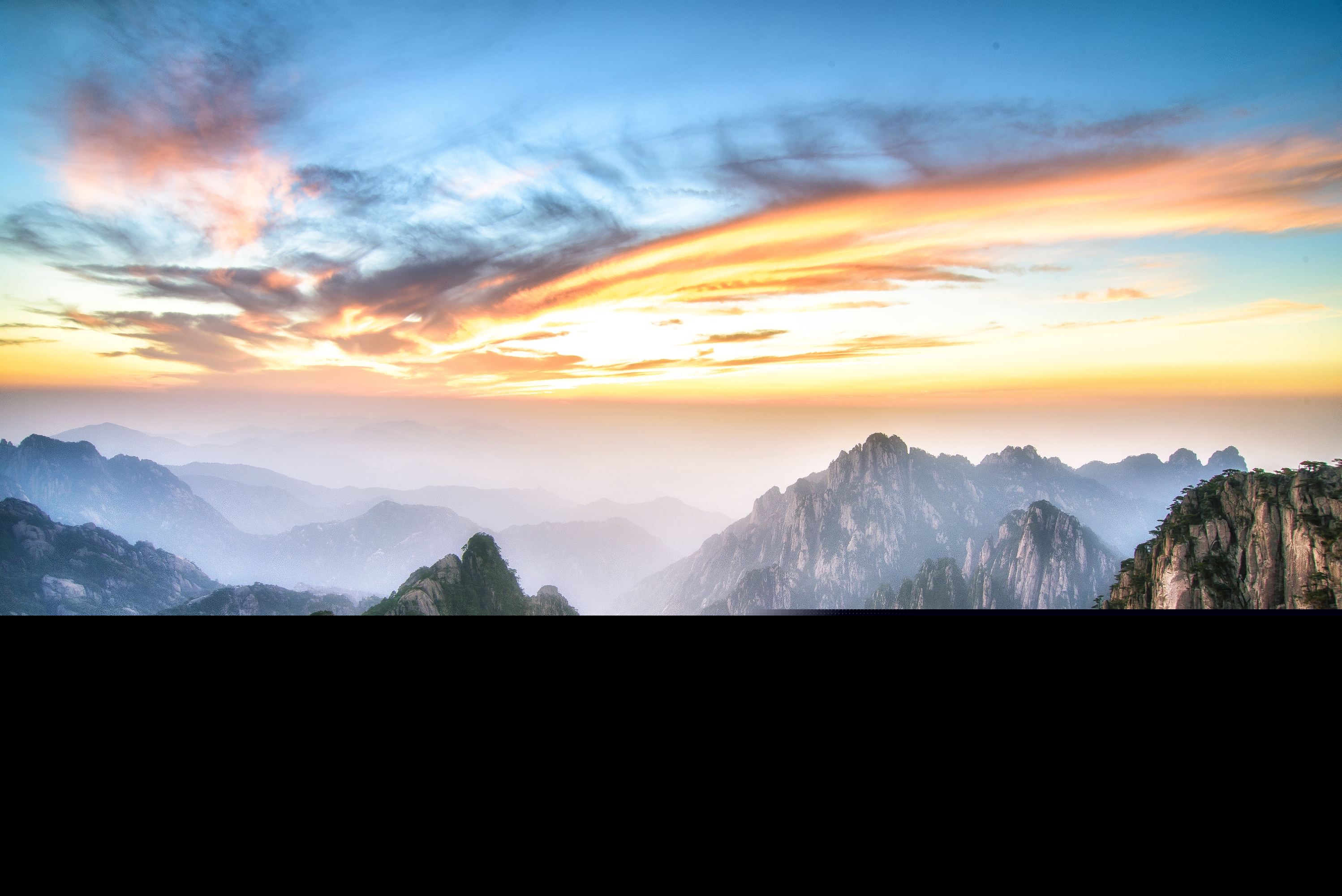 描写黄山的诗句古诗（用一句话赞美黄山美景）