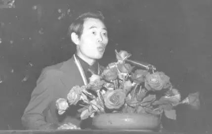 现代爱国诗词大全（表达热爱祖国的现代诗）