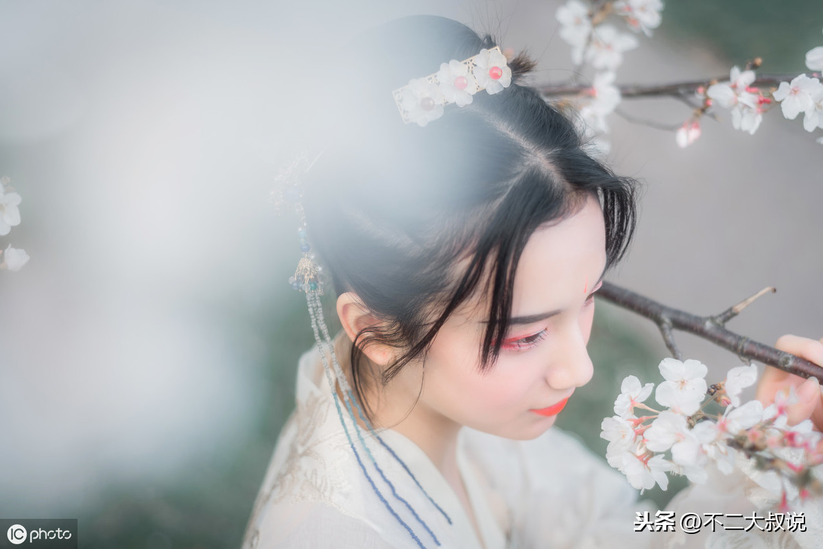 古言小说里最虐心的句子（最值摘抄的60条虐心美句）