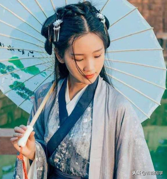 情人怨遥夜竟夕起相思（情人怨遥夜竟夕起相思全诗赏析）