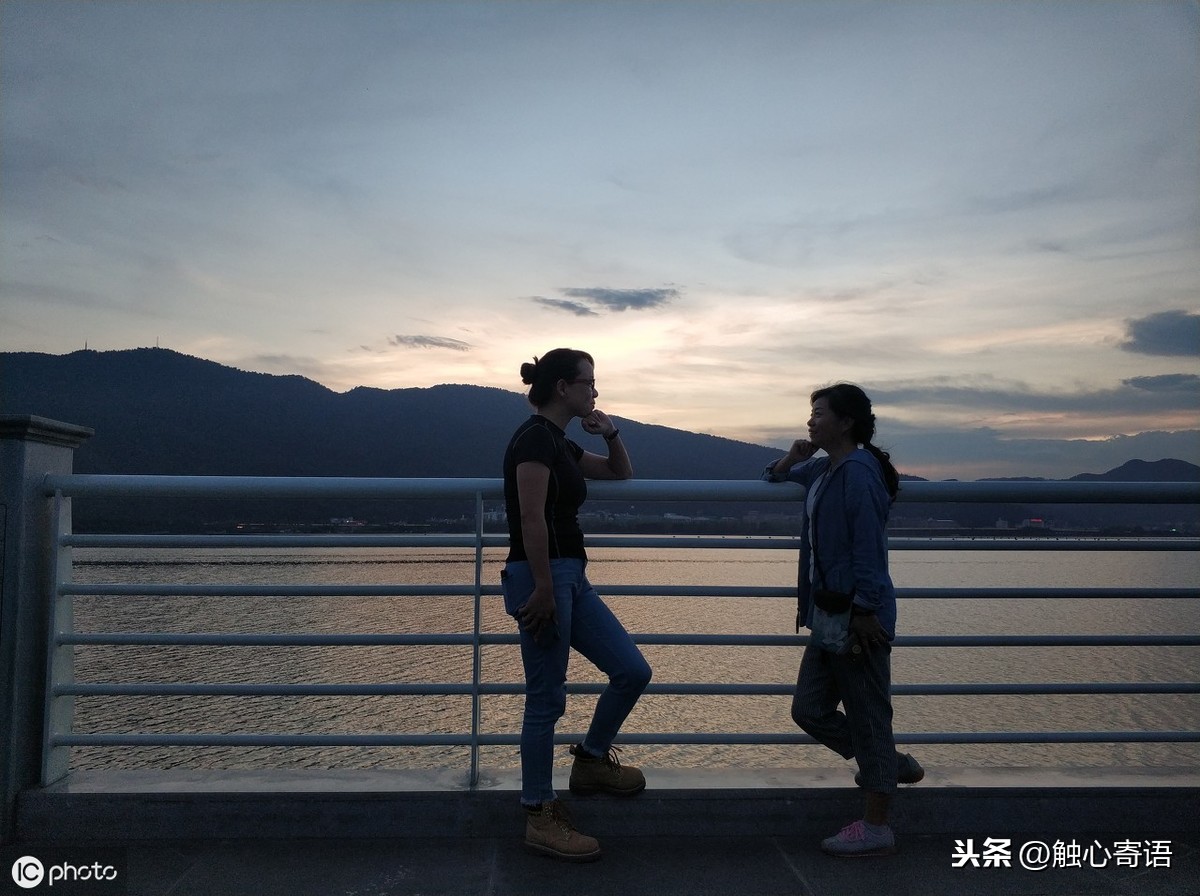 关于朋友之间的句子（朋友之间相处经典语录）