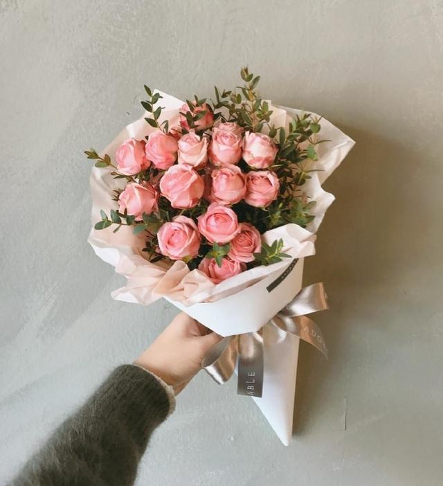 发朋友圈妈妈生日求一经典说说（感谢母爱的18条生日祝福语）
