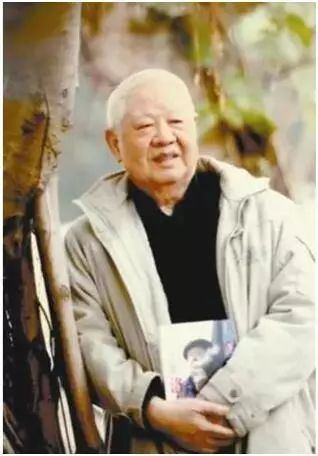 经典现代诗大全100首（免费分享这60首现代诗）