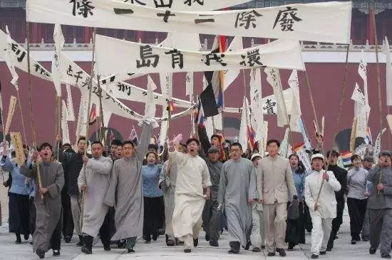 五四青年节诗歌短篇（关于五四青年节七律诗）