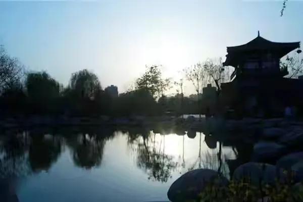 夕阳无限好只是近黄昏（借夕阳表达爱情的诗句）