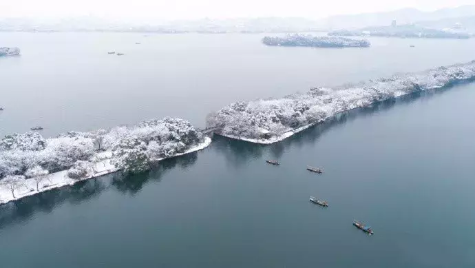 描写雪的古诗20首（关于雪的名句古诗）