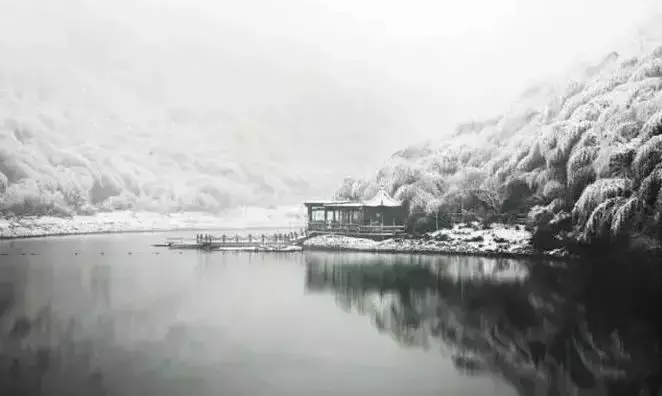 描写雪的古诗20首（关于雪的名句古诗）