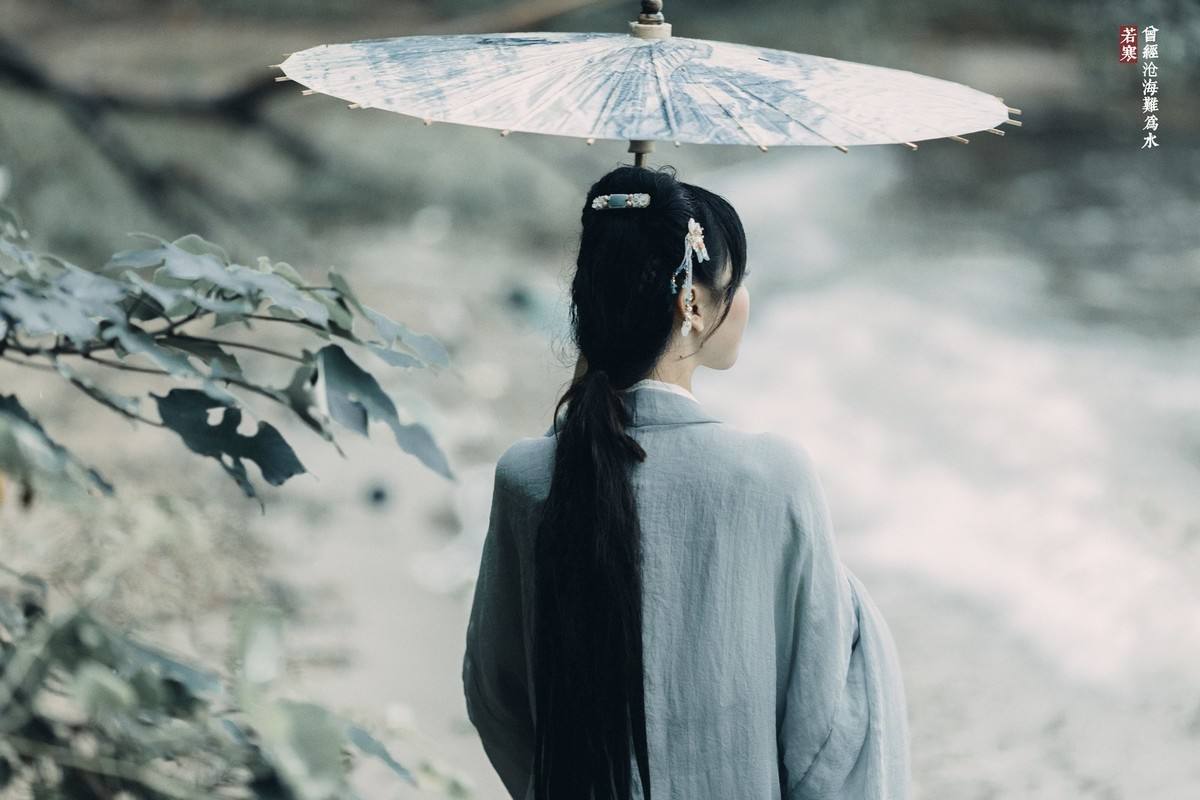相思赋予谁下一句是什么（片片相思赋予谁唯美语句）