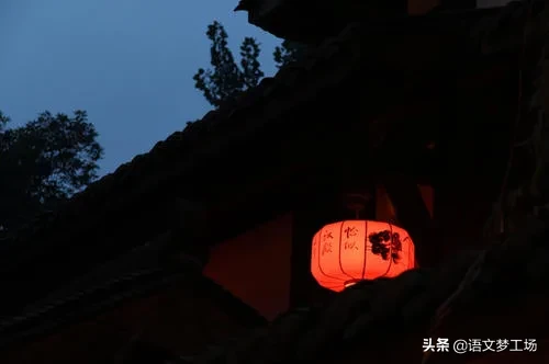 锦瑟翻译及赏析感情（锦瑟表达了什么感情）