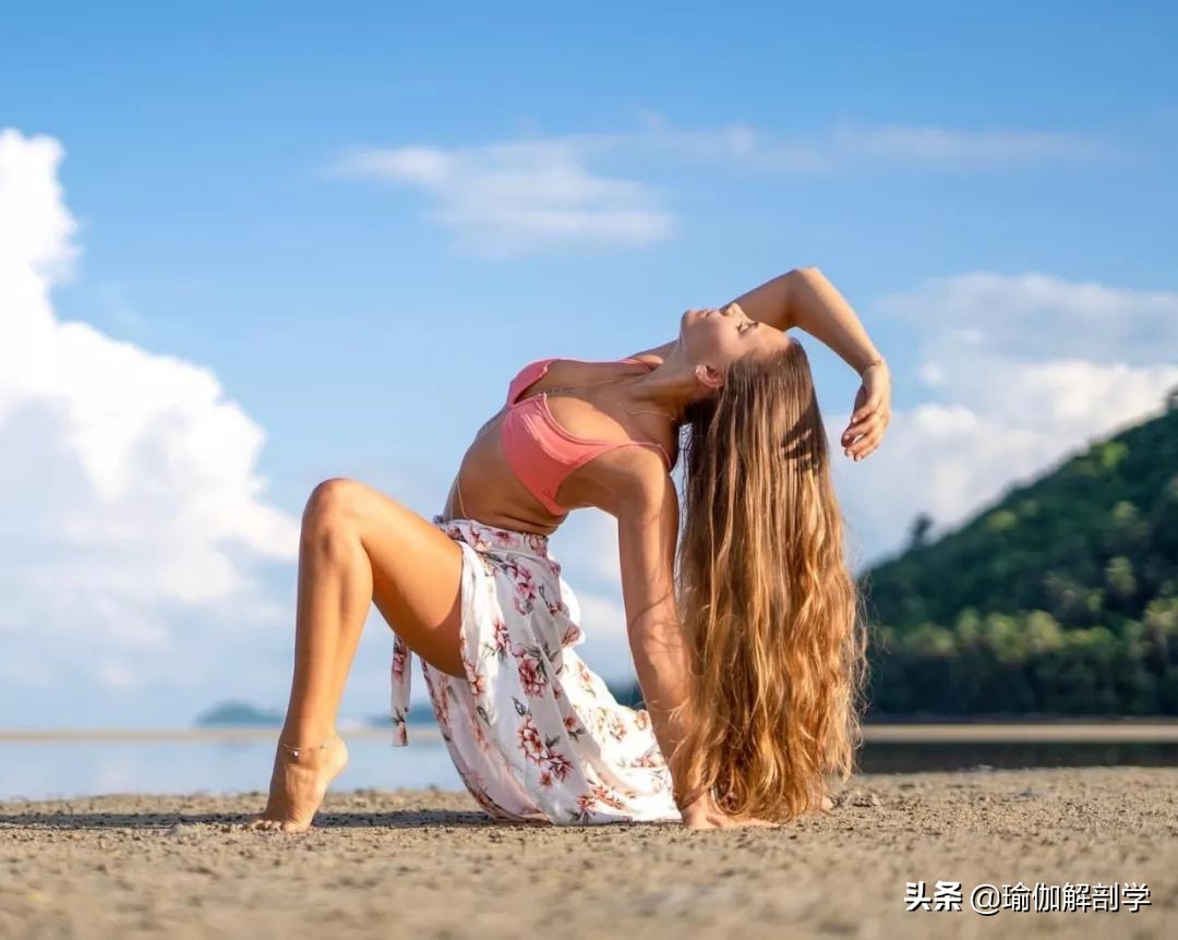 关于瑜伽的唯美句子图片（发圈最适合的瑜伽心语）