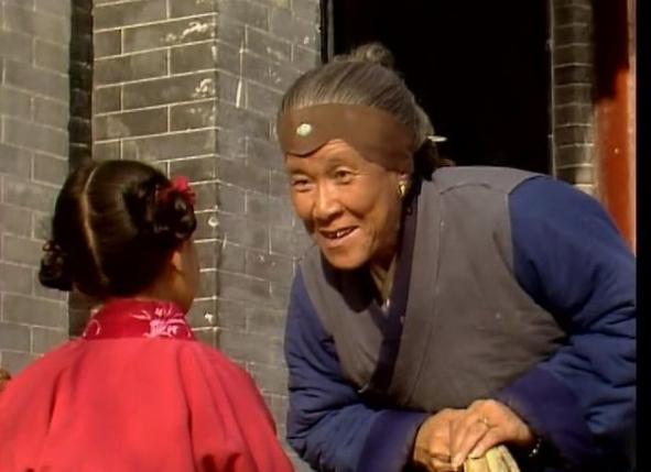 红楼梦每回内容概括和感悟（解说红楼梦读后感）