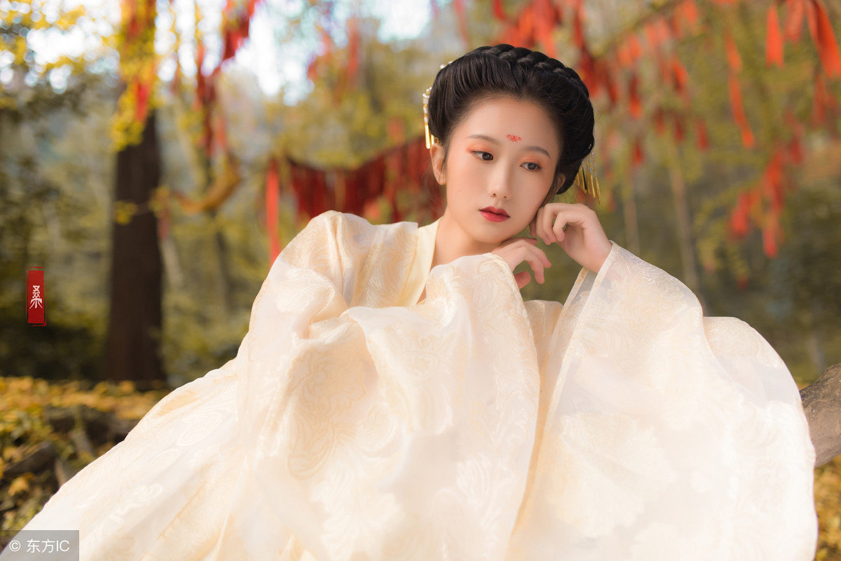 诗经唯美句子爱情（诗经关于爱情的诗句）