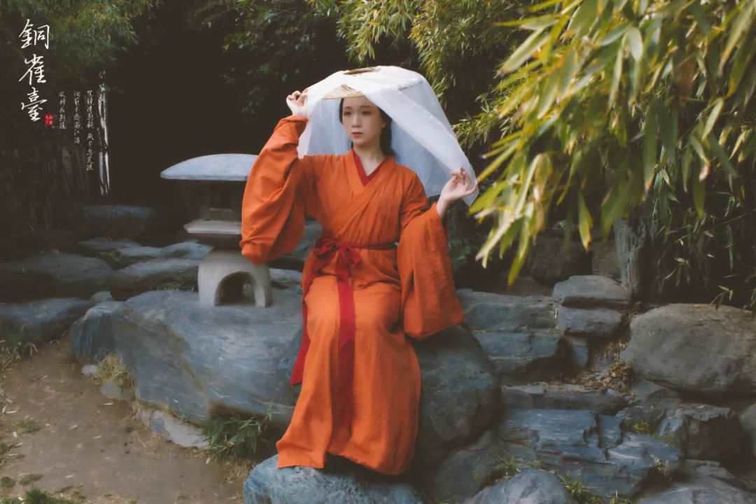 伤感诗歌有哪些（伤心到哭泣的现代诗歌）