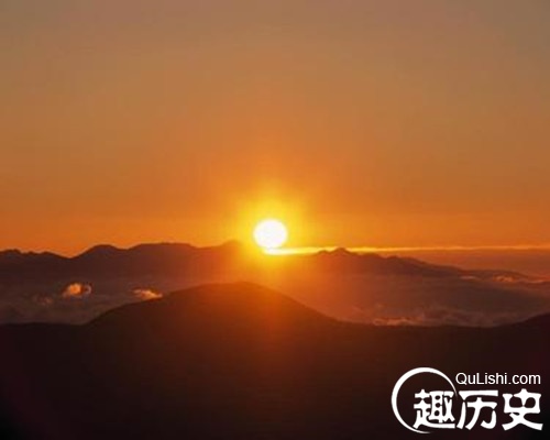 登观雀楼古诗是什么意思（《登黄鹤楼》古诗解释）
