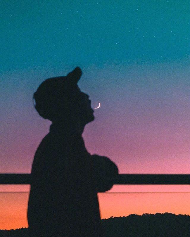 夜晚凄凉悲伤又唯美的句子（最适合晚上发圈的伤感说说）
