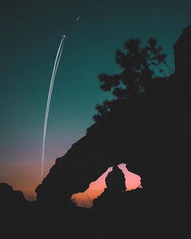 夜晚凄凉悲伤又唯美的句子（最适合晚上发圈的伤感说说）