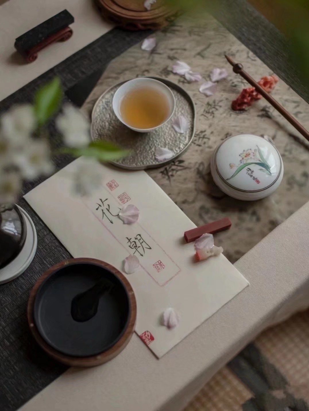 春天的散文简短优美（描写春天的优美散文诗）