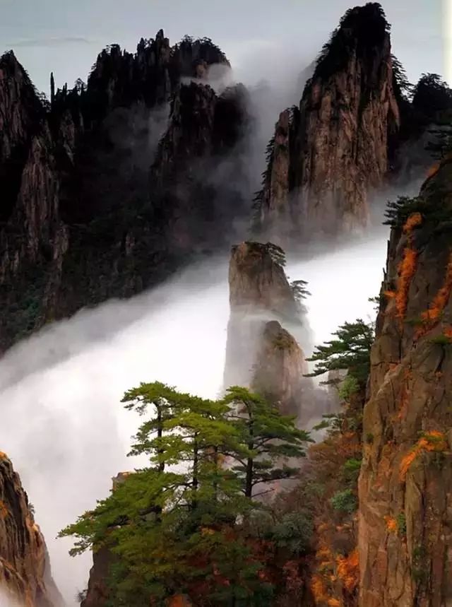 形容黄山美景的句子（用一句话赞美黄山美景）