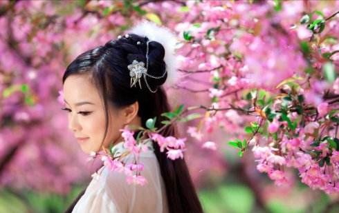 相爱又不能在一起的句子（互相喜欢因现实不能在一起的诗句）