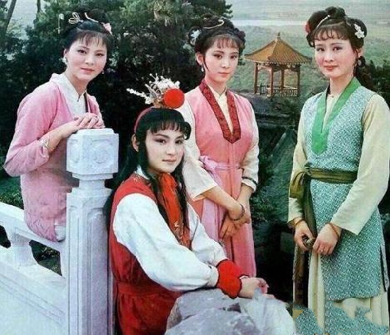红楼梦最好的一首诗词（红楼梦全部简介）