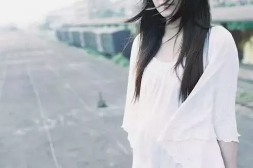 自尊心被伤的经典句子（失去自尊的伤感说说）