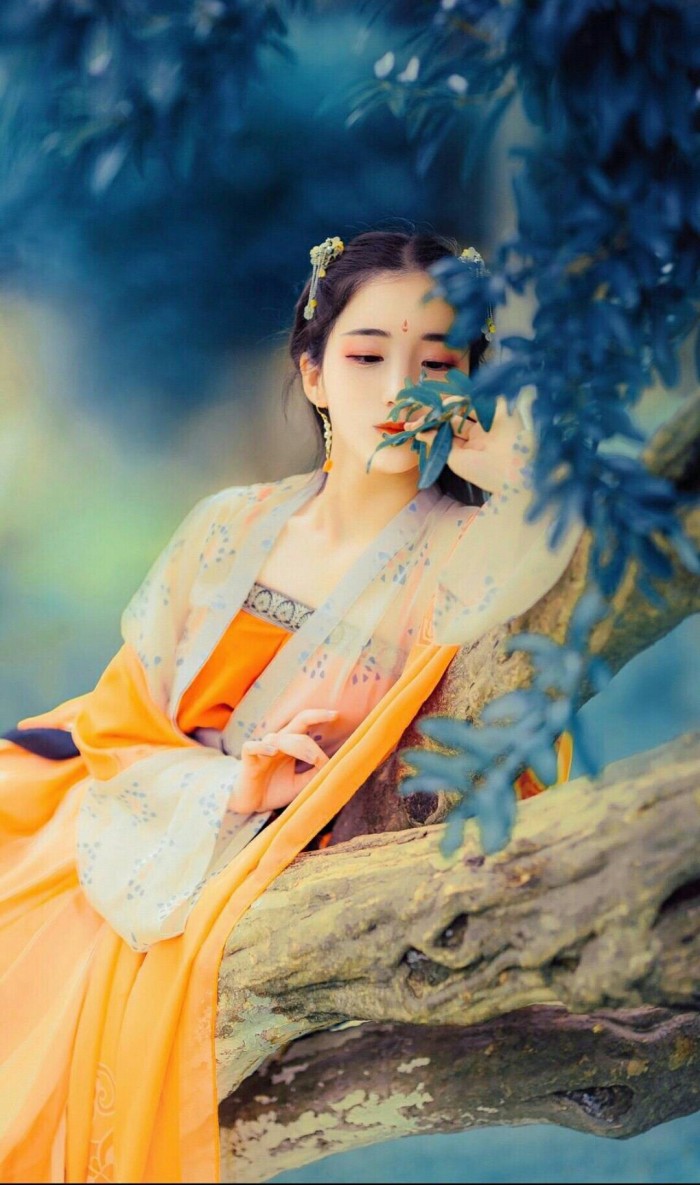 对往事美好回忆的诗句（形容往事不可追忆的句子）