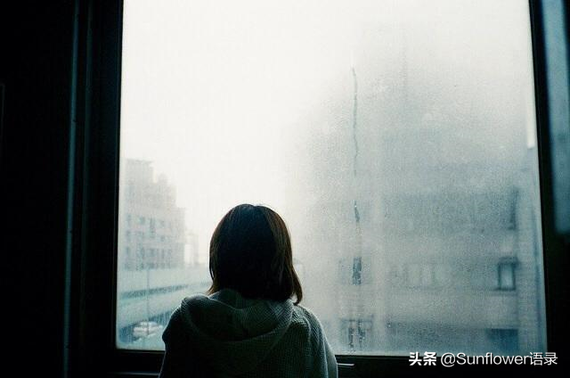 深夜的句子说说心情（适合夜晚的句子唯美的）