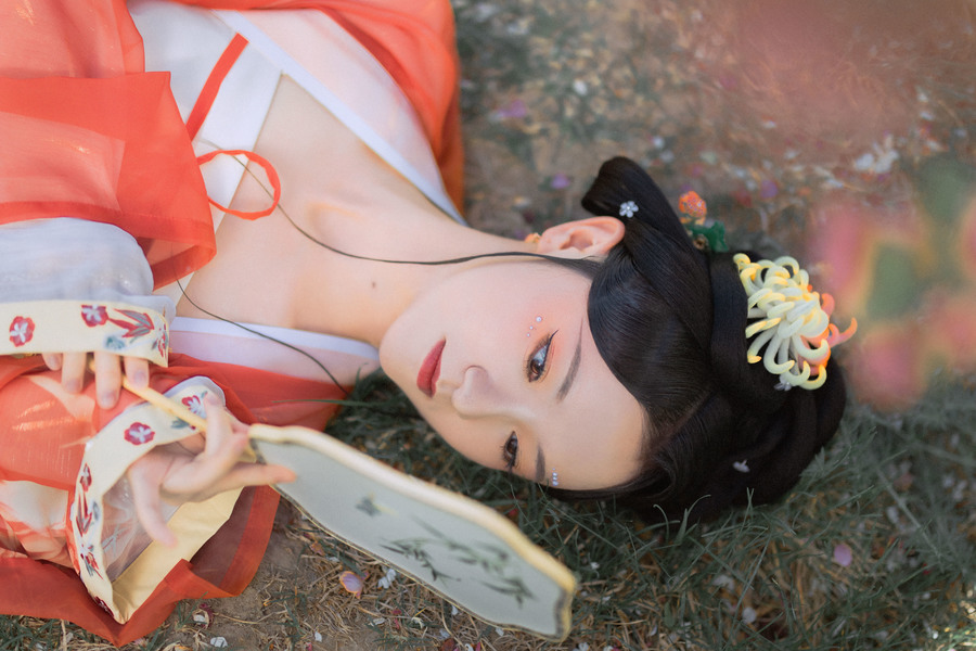 远离喧嚣回归自然的精美句子（归隐山林唯美古风句子）