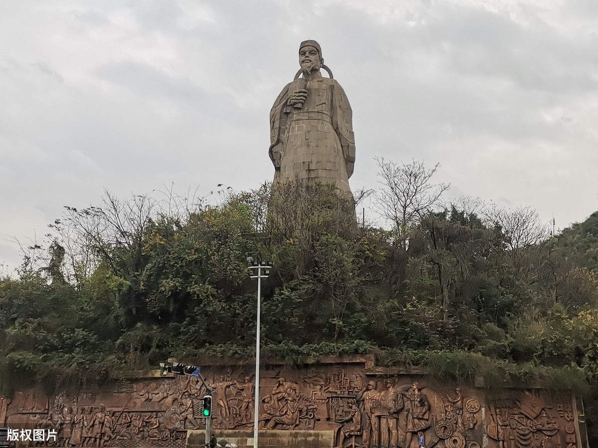 小石潭记的恐怖真相（小石潭记背后的恐怖故事）