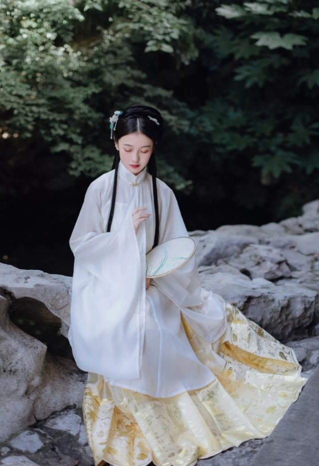 浪淘沙的全部古诗大全（14首浪淘沙古诗词）