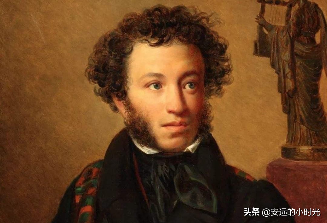 普希金爱情诗句经典（表达爱情的现代诗）