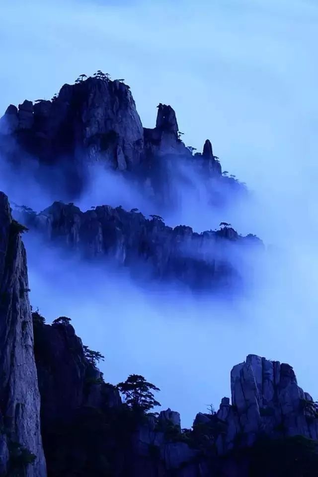 形容黄山美景的句子（用一句话赞美黄山美景）