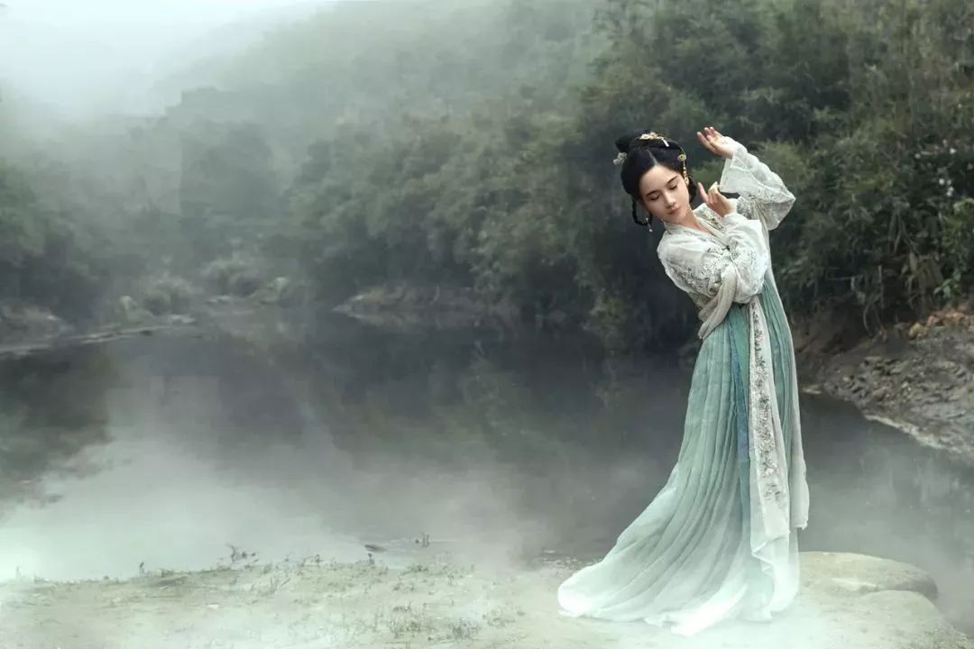 形容两个人相遇有缘的句子（相遇有缘的唯美短句）