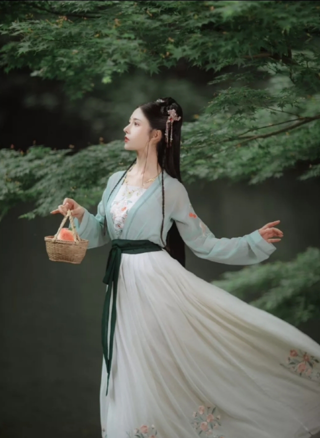 浪淘沙的全部古诗大全（14首浪淘沙古诗词）