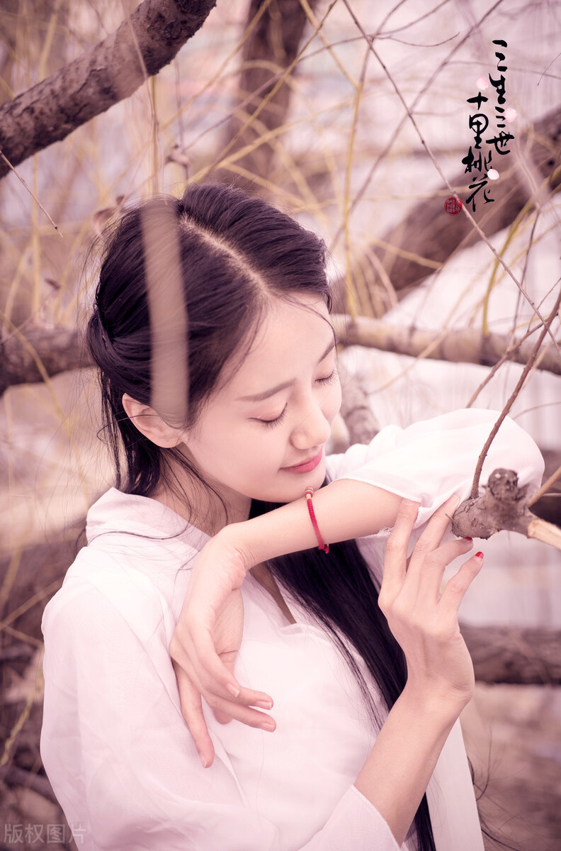 适合情人节发的诗句（情人节的唯美诗句）