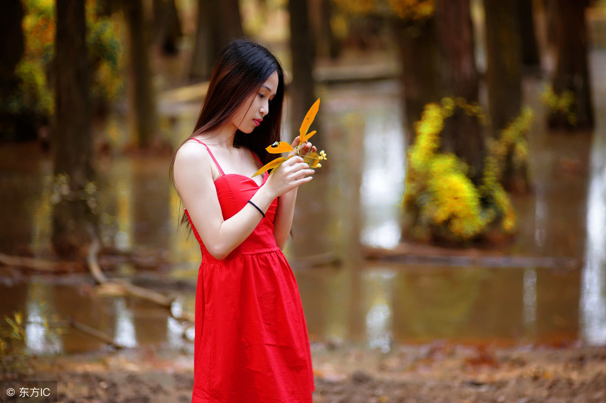 离婚的女人伤感说说心情短语（离婚后的经典心情句子）