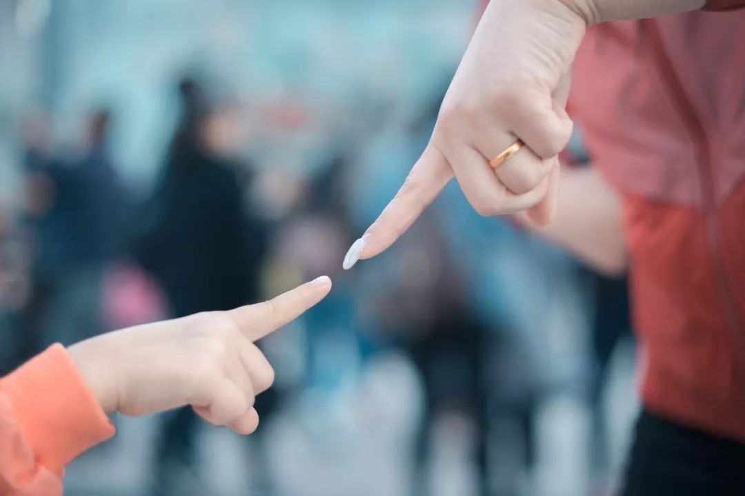 五年级关于母爱的古诗四句（表现母爱的25首名诗）