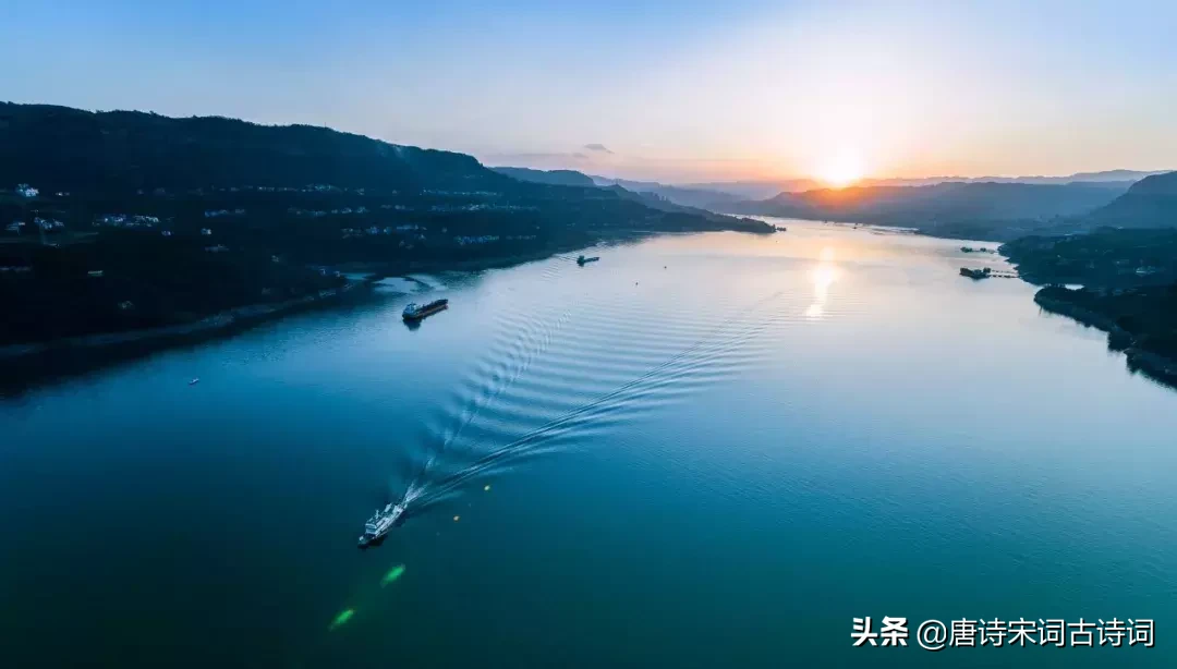 长江的诗句古诗大全（关于长江落日的诗句）