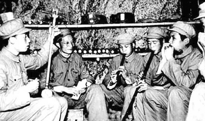 歌唱祖国歌词是什么意思（歌唱祖国歌词含义）