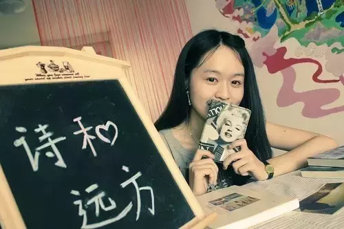 有关旅游的美句诗句（形容晚霞很美的古诗）
