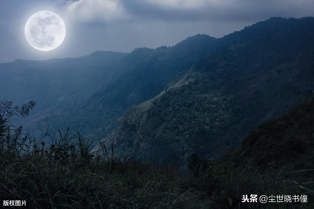 独坐敬亭山的诗意解释（李白写敬亭山的5首诗）