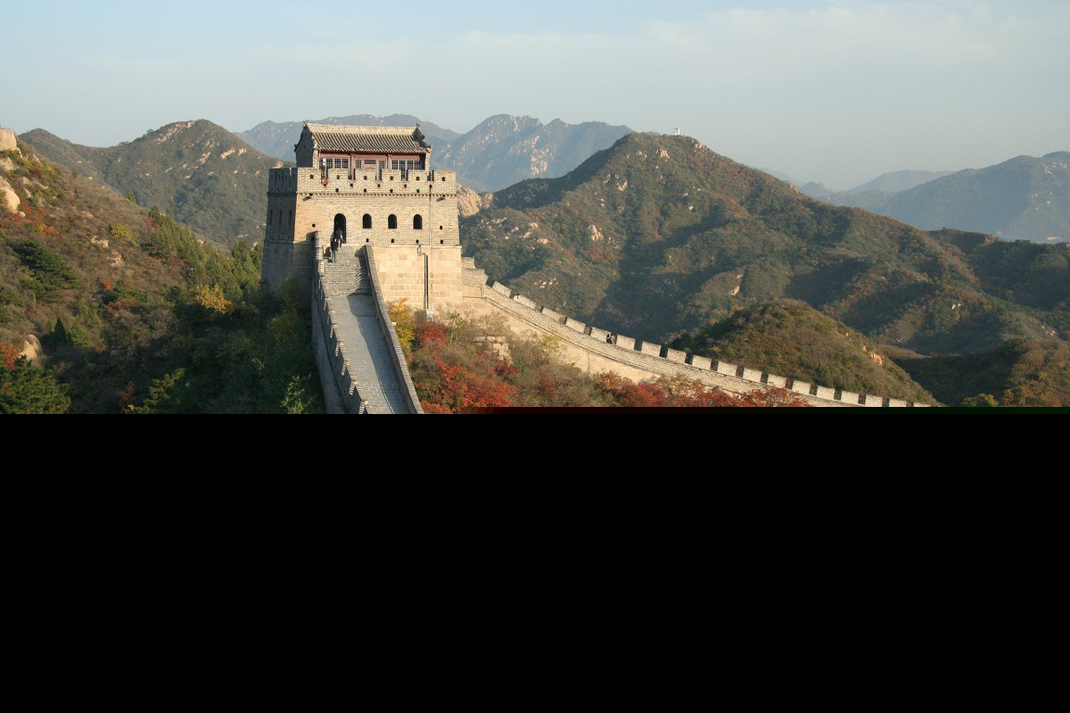 有关长城的现代诗歌（万里长城的赞美名句）