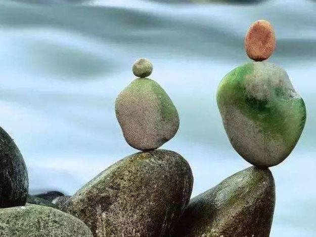 不离不弃一辈子的诗句（相伴到老的浪漫的句子）