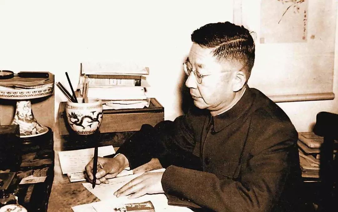 骆驼祥子称号的由来原文赏析（骆驼的由来简说）