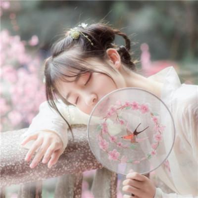 诗情画意的句子（有内涵诗意唯美的说说）