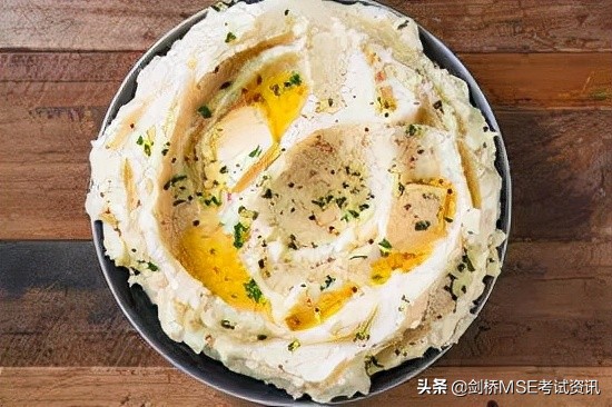 感恩节祝福语英语（英文感恩节祝福语大全简短）